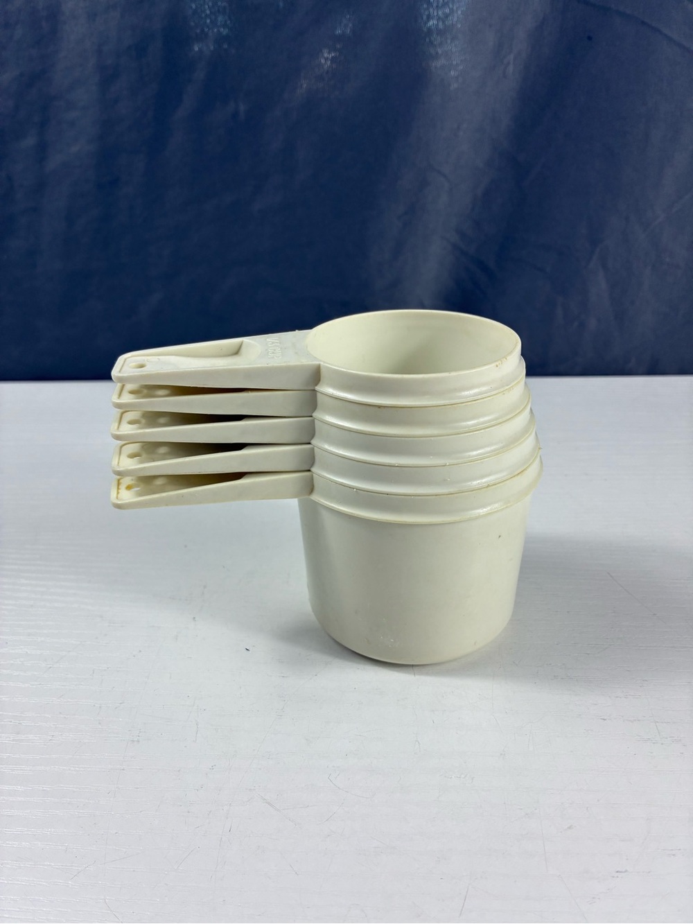 Vintage Tupperware Stackable Measuring Cups - Set of 5
